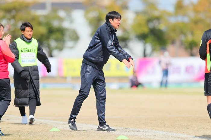 岡山コーチ (1)